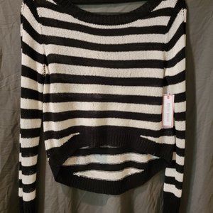 Size small, cropped, hi-lo lightweight sweater by Bisou Bisou
